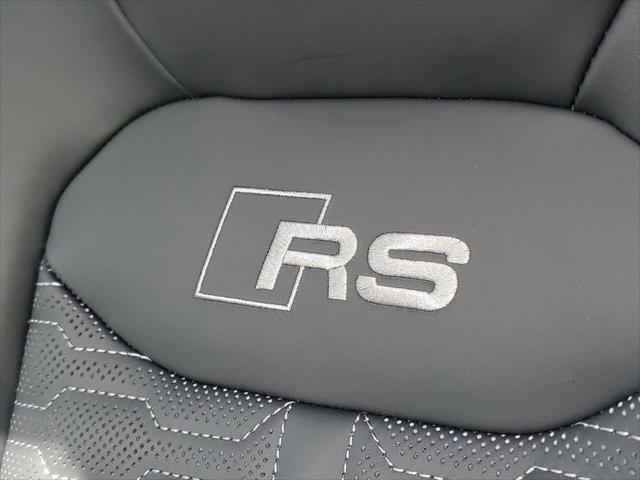 2026 Audi RS Q8 performance quattro tiptronic