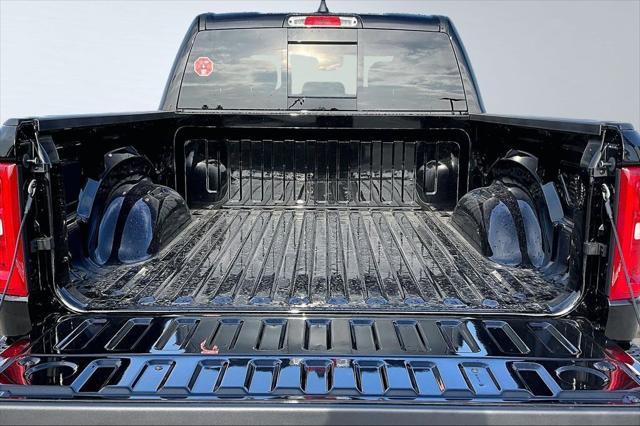 2026 Ram 1500 Lone Star Crew Cab 4x4 57 Box
