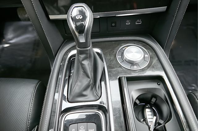 2024 INFINITI QX80 LUXE AWD