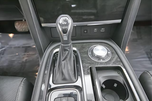 2024 INFINITI QX80 LUXE AWD