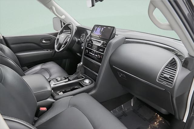 2024 INFINITI QX80 LUXE AWD