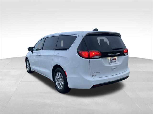2026 Chrysler Voyager LX