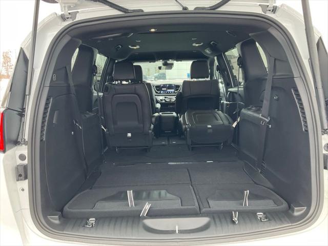2026 Chrysler Voyager LX