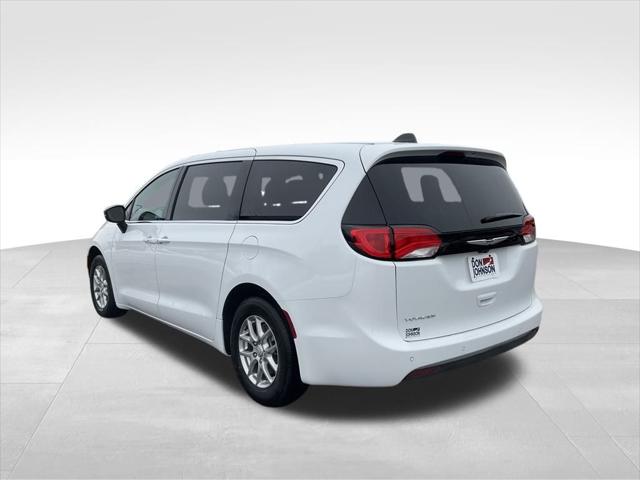 2026 Chrysler Voyager LX