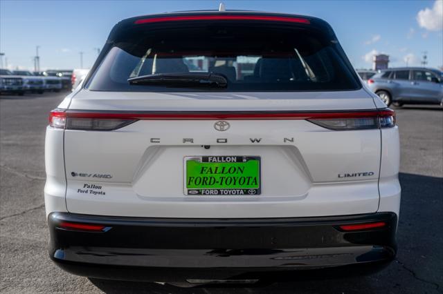 2025 Toyota Crown Signia Limited