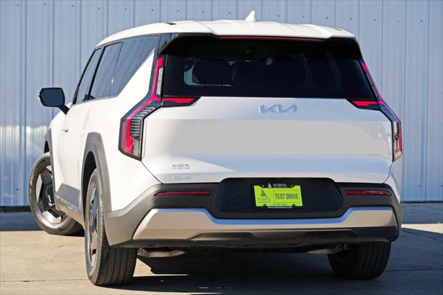 2024 Kia EV9 Light Long Range