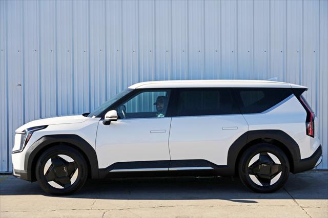 2024 Kia EV9 Light Long Range