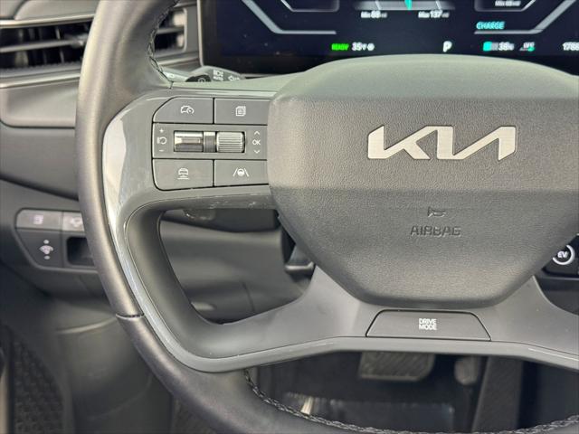 2024 Kia EV9 Light Long Range