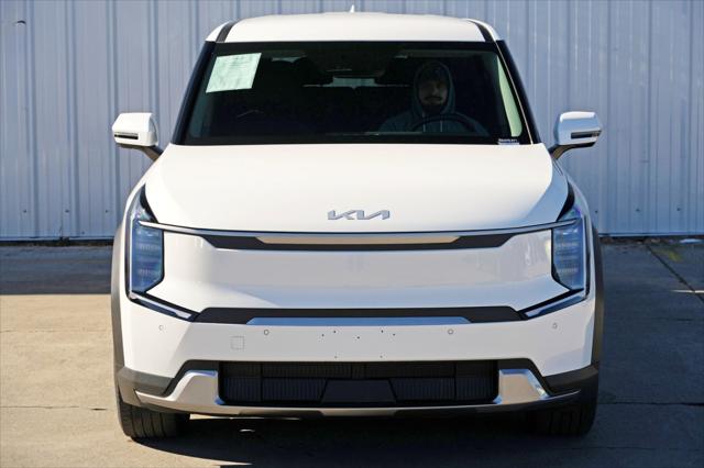 2024 Kia EV9 Light Long Range