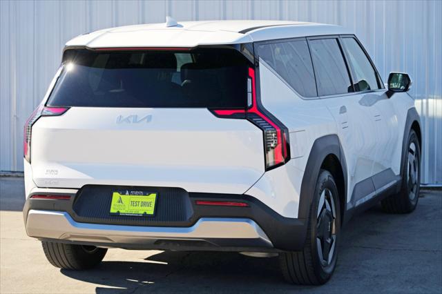 2024 Kia EV9 Light Long Range