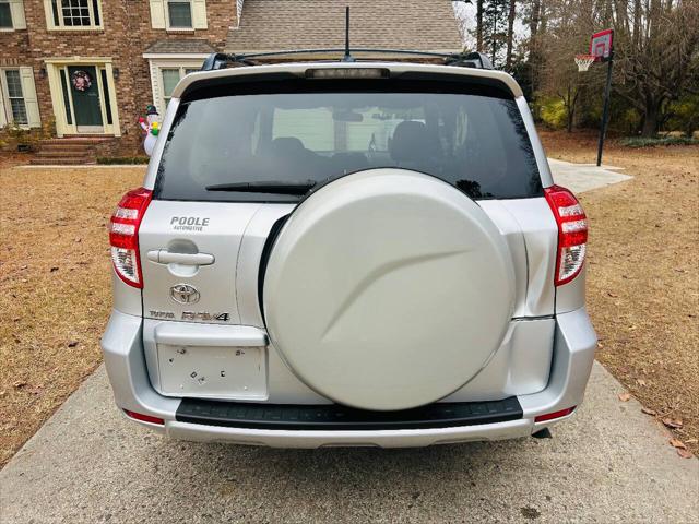 2009 Toyota RAV4 Base 4dr SUV w/ Third Row Package