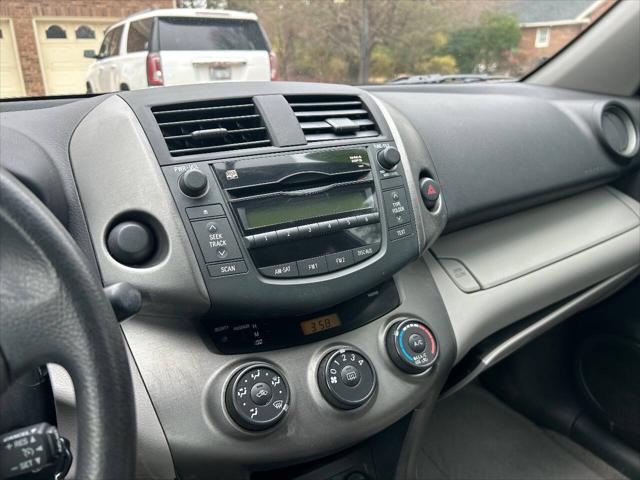 2009 Toyota RAV4 Base 4dr SUV w/ Third Row Package