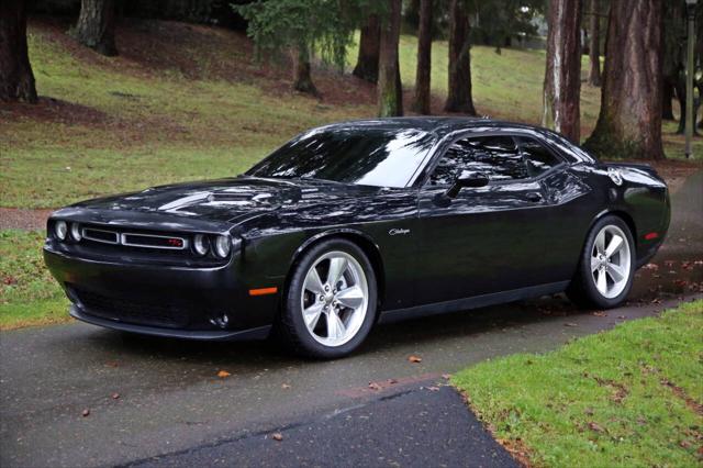 2016 Dodge Challenger R/T Plus