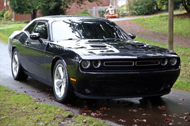 2016 Dodge Challenger R/T Plus