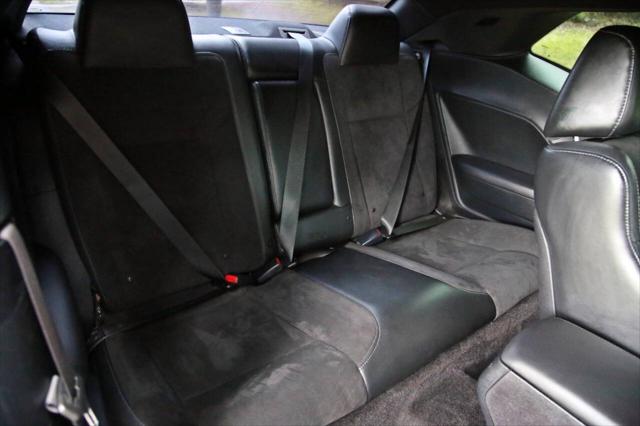 2016 Dodge Challenger R/T Plus