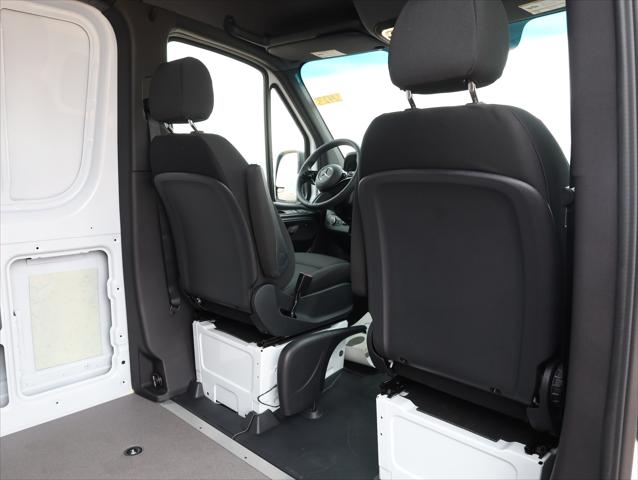 2026 Mercedes-Benz Sprinter 2500 Cargo 170 WB