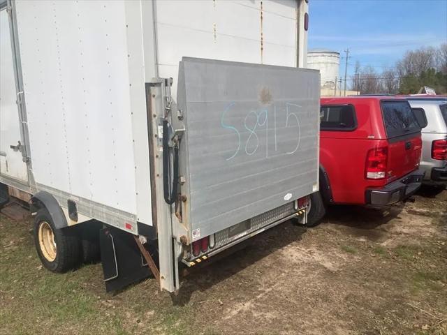 2017 Ford E-350 Cutaway E350 SD DRW CUTAWAY VAN