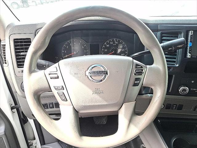 2017 Nissan 2500 SL V6