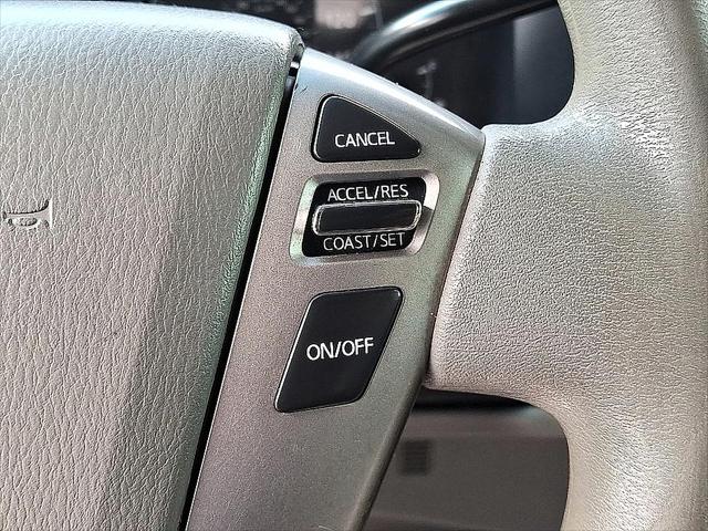 2017 Nissan 2500 SL V6