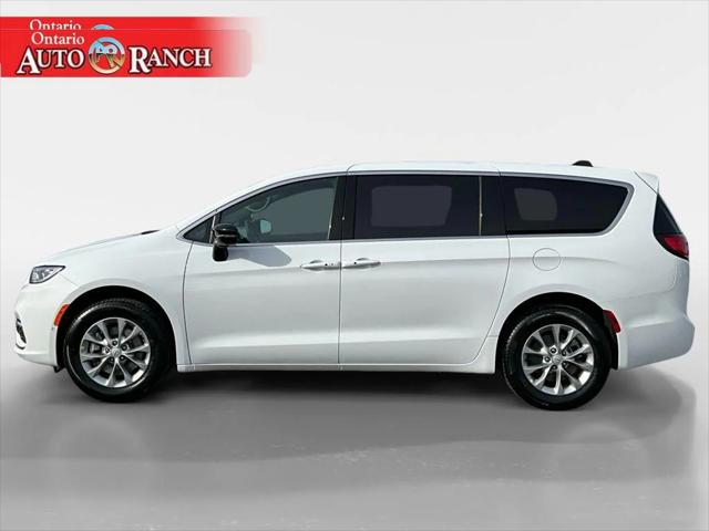 2026 Chrysler Pacifica PACIFICA SELECT AWD
