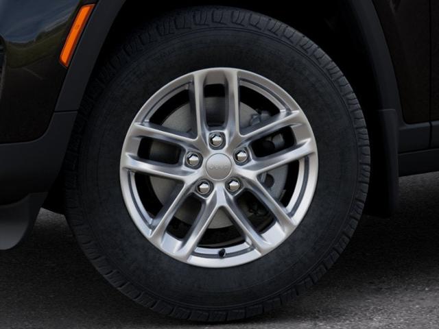 2026 Jeep Grand Cherokee Laredo 4x4