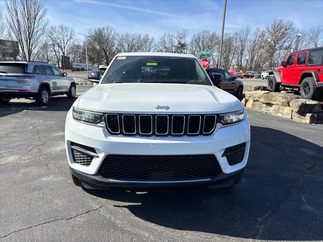 2026 Jeep Grand Cherokee GRAND CHEROKEE LAREDO X 4X4