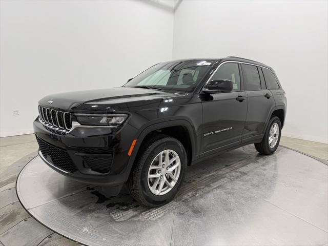 2026 Jeep Grand Cherokee GRAND CHEROKEE LAREDO X 4X4