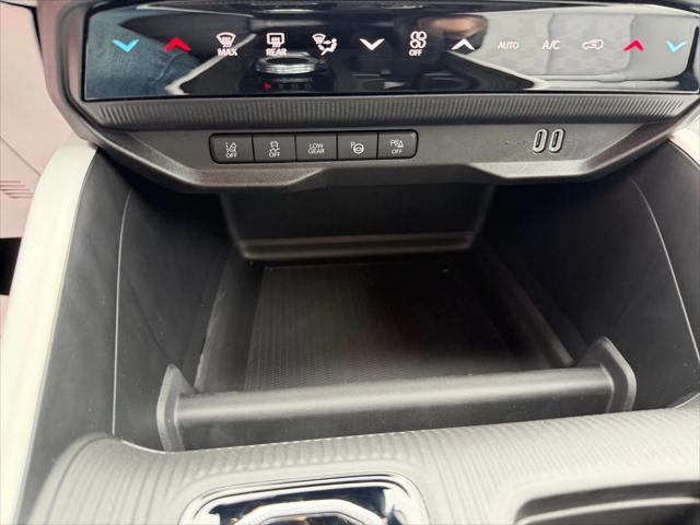2026 Jeep Cherokee Overland 4x4