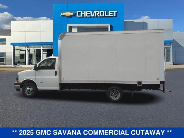 2025 GMC Savana Cutaway Work Van