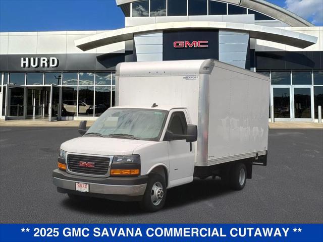 2025 GMC Savana Cutaway Work Van