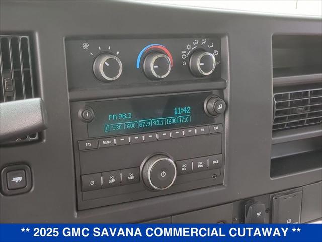 2025 GMC Savana Cutaway Work Van