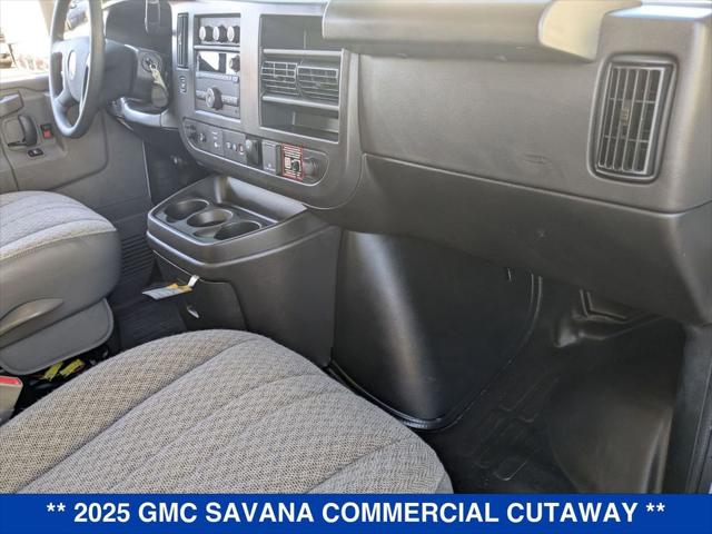 2025 GMC Savana Cutaway Work Van