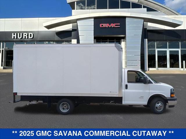 2025 GMC Savana Cutaway 4500 Van