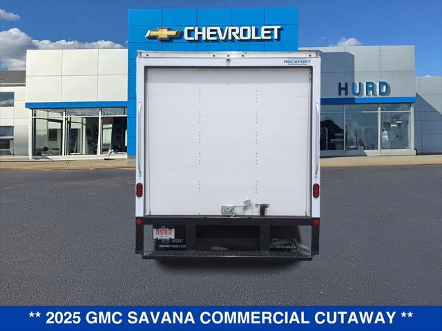 2025 GMC Savana Cutaway 4500 Van