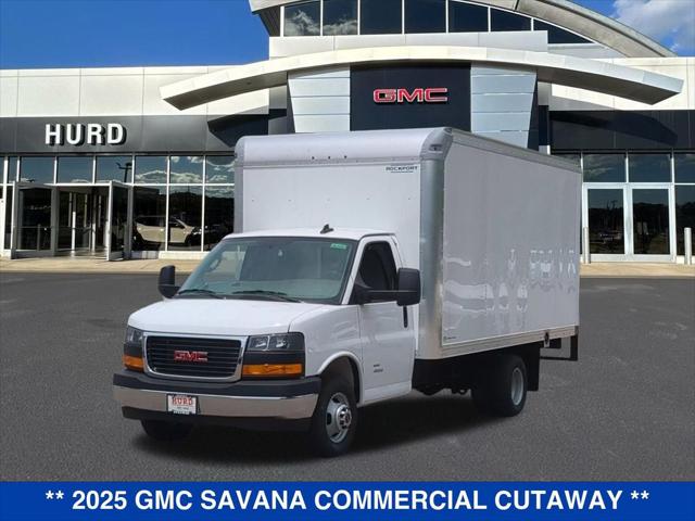 2025 GMC Savana Cutaway 4500 Van