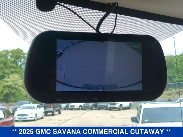 2025 GMC Savana Cutaway 4500 Van