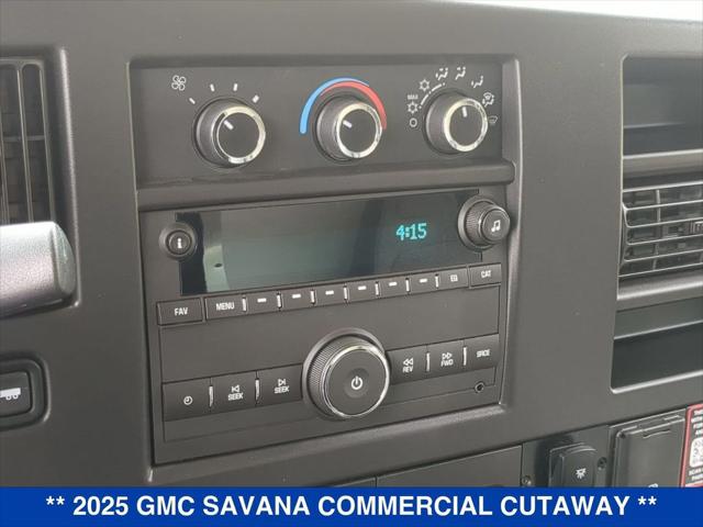 2025 GMC Savana Cutaway 4500 Van