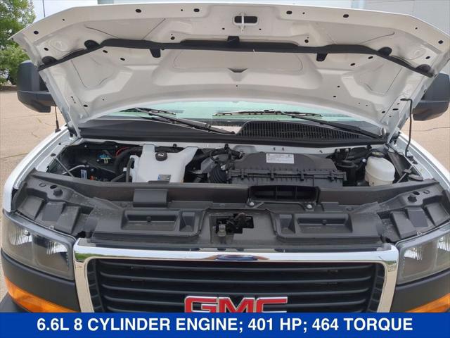 2025 GMC Savana Cutaway 4500 Van
