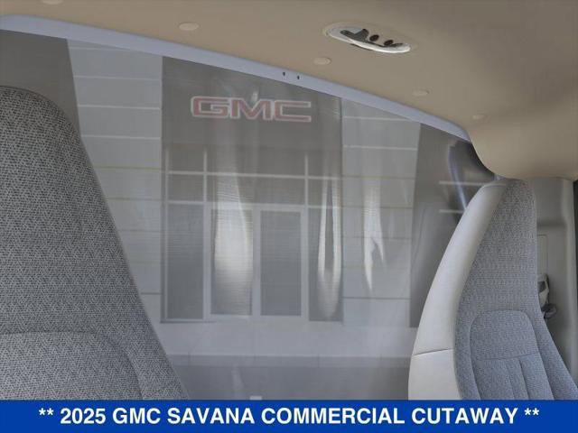 2025 GMC Savana Cutaway 4500 Van