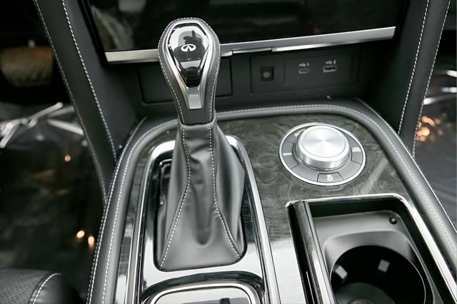 2024 INFINITI QX80 LUXE AWD