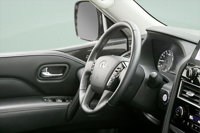 2024 INFINITI QX80 LUXE AWD
