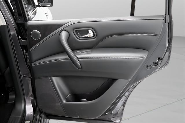 2024 INFINITI QX80 LUXE AWD