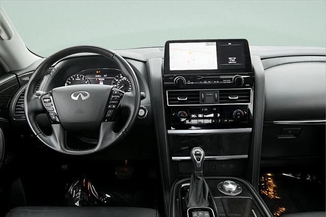 2024 INFINITI QX80 LUXE AWD