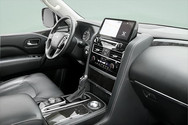 2024 INFINITI QX80 LUXE AWD