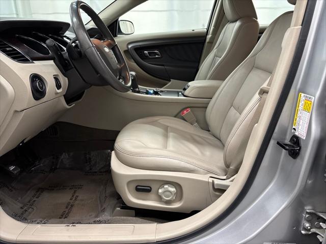 2011 Ford Taurus SEL