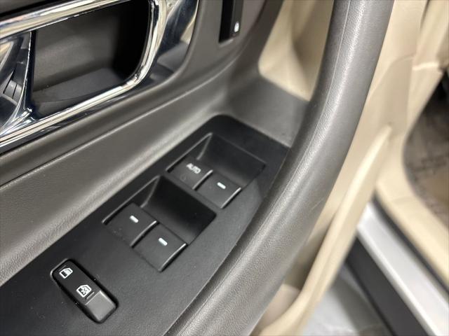 2011 Ford Taurus SEL