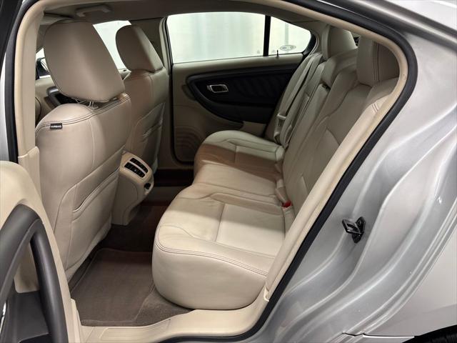 2011 Ford Taurus SEL
