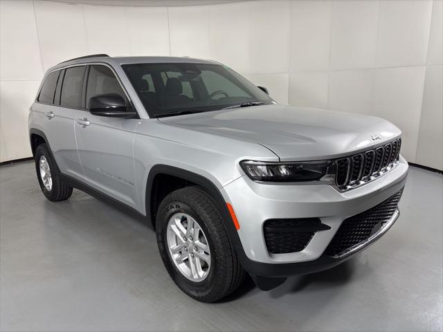 2025 Jeep Grand Cherokee Laredo 4x4