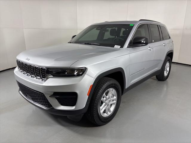 2025 Jeep Grand Cherokee Laredo 4x4