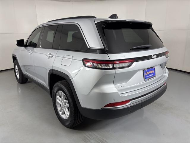 2025 Jeep Grand Cherokee Laredo 4x4